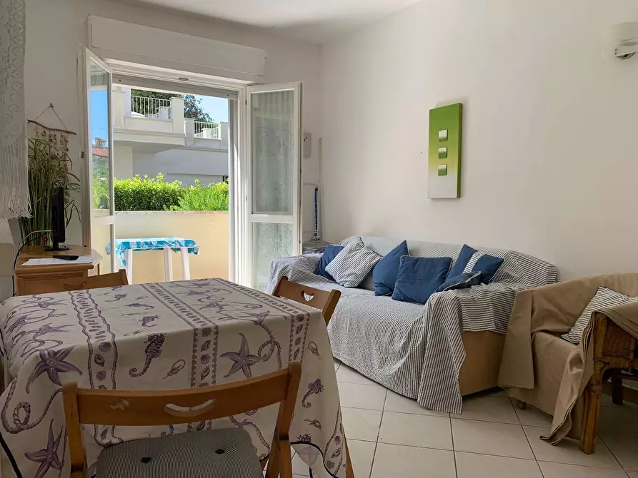 Immagine 6 di Appartamento in affitto  in via ugo foscolo a Pietrasanta