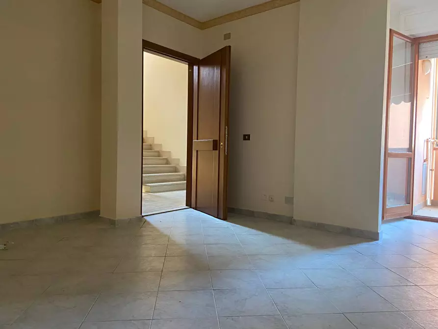 Immagine 1 di Appartamento in affitto  in Viale Italia a Livorno