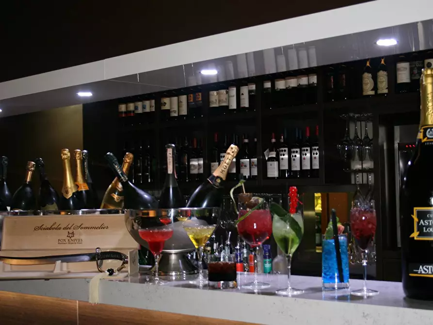 Immagine 4 di Attività commerciale in affitto  in porcari a Porcari