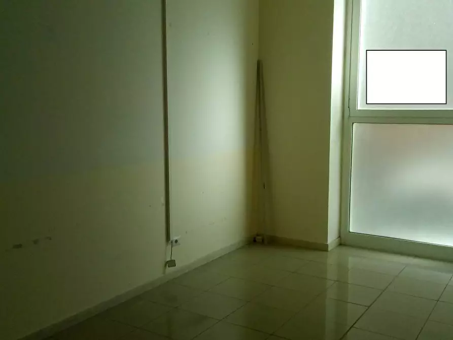 Immagine 6 di Ufficio in affitto  in Via Alessandro Volta a Livorno