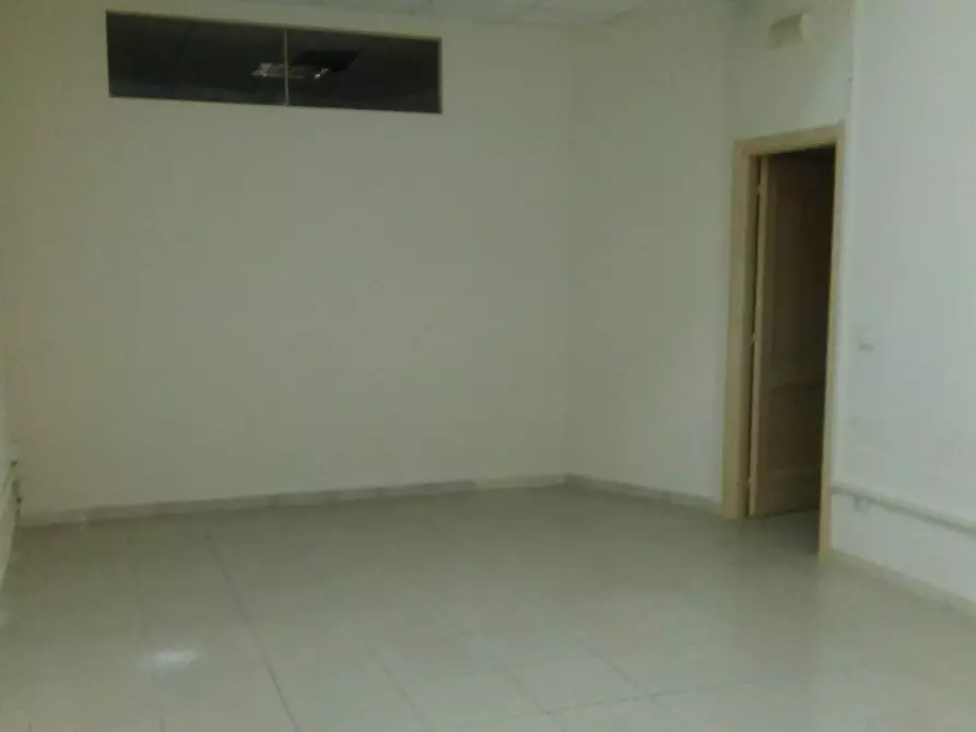 Immagine 9 di Ufficio in affitto  in Via Alessandro Volta a Livorno