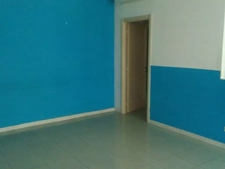 Immagine 16 di Ufficio in affitto  in Via Alessandro Volta a Livorno