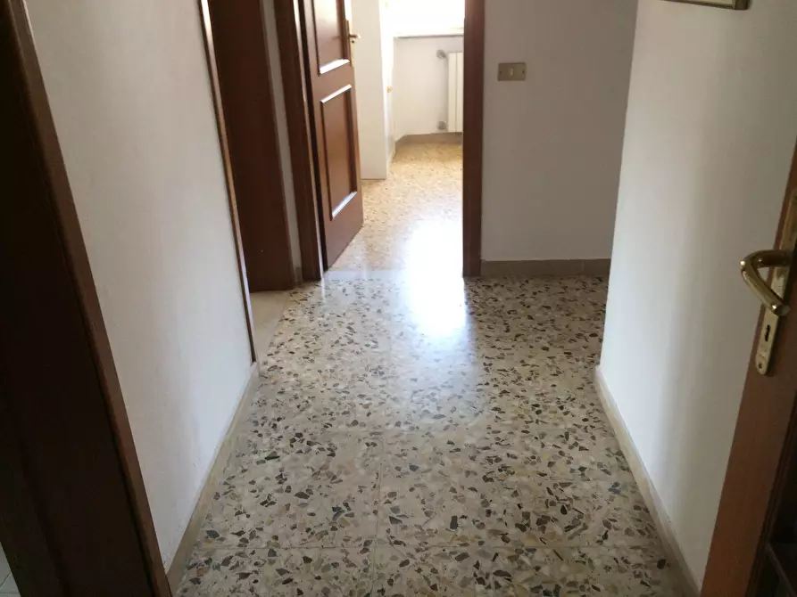 Immagine 10 di Appartamento in vendita  in via 24 maggio a Pisa