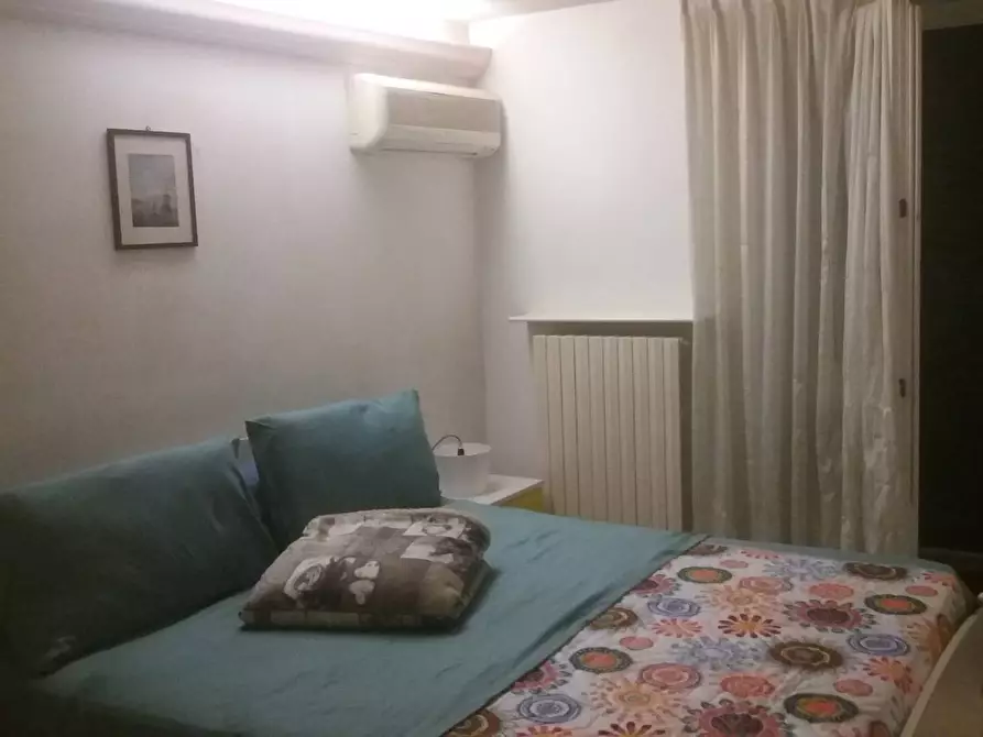 Immagine 9 di Appartamento in vendita  in viale Regina Margherita a Viareggio