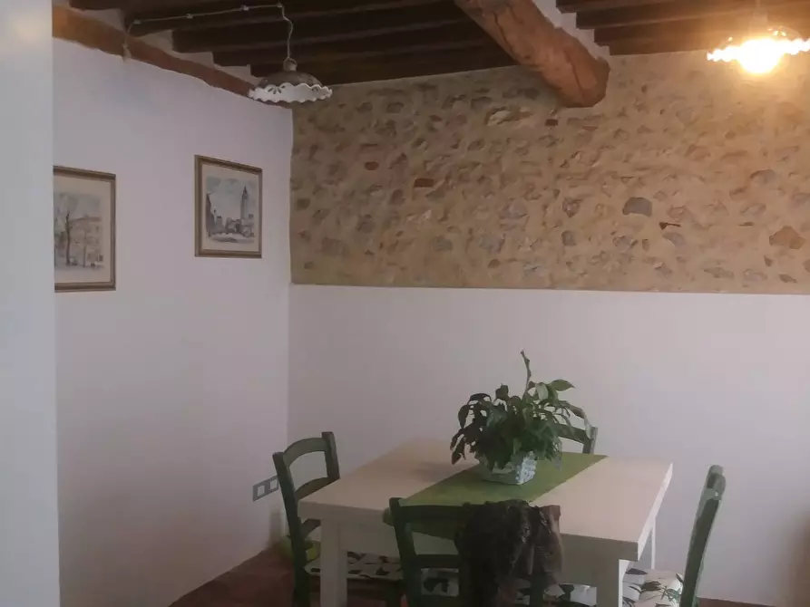 Immagine 1 di Casa indipendente in vendita  in via Terrapezzina a Camaiore
