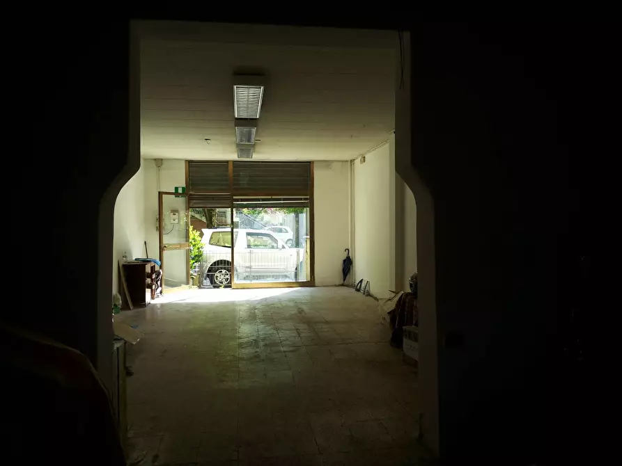 Immagine 2 di Attività commerciale in vendita  in via valdera capannoli a Ponsacco