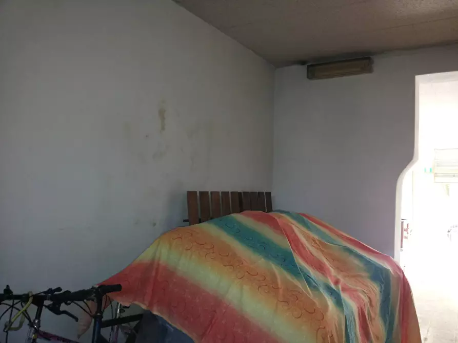 Immagine 5 di Attività commerciale in vendita  in via valdera capannoli a Ponsacco