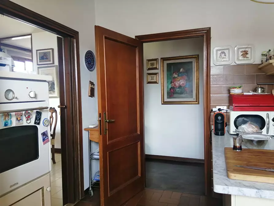 Immagine 7 di Casa indipendente in vendita  in via valdera pontedera a Ponsacco