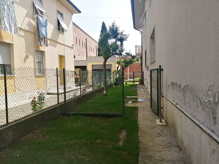 Immagine 27 di Casa indipendente in vendita  in via valdera pontedera a Ponsacco