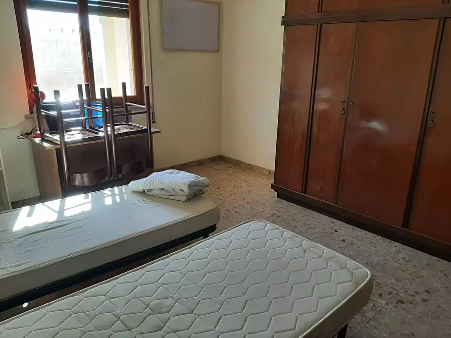 Immagine 7 di Camera in affitto  in Via Ugo Rindi a Pisa