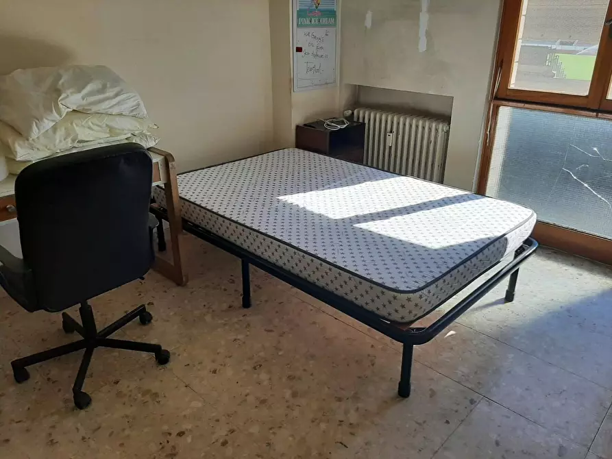 Immagine 9 di Camera in affitto  in Via Ugo Rindi a Pisa