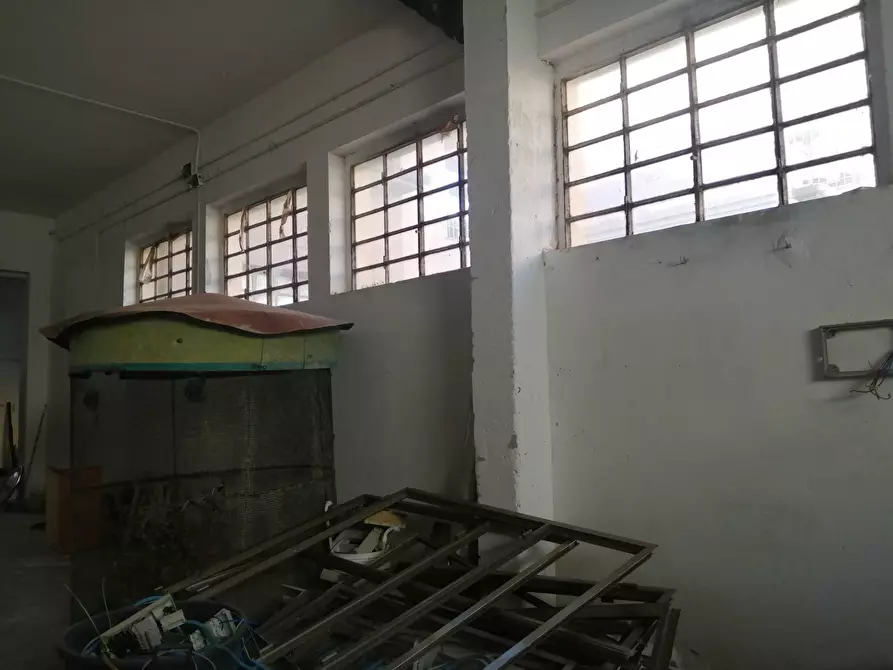 Immagine 5 di Box auto in vendita  in viaa rospicciano a Ponsacco