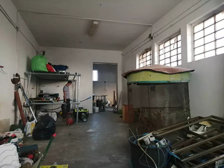 Immagine 8 di Box auto in vendita  in viaa rospicciano a Ponsacco