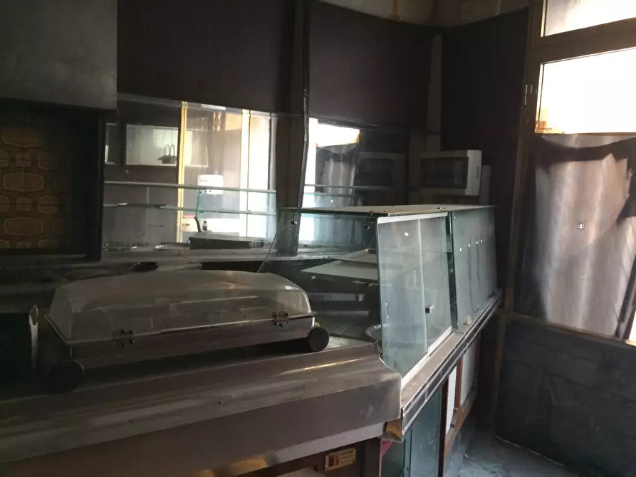 Immagine 4 di Attività commerciale in vendita  in Via Filippo Corridoni a Pisa