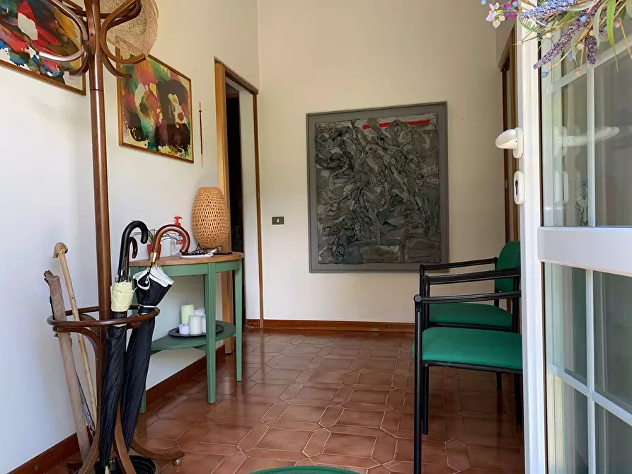 Immagine 3 di Casa indipendente in vendita  in Via Traversagna a Pietrasanta