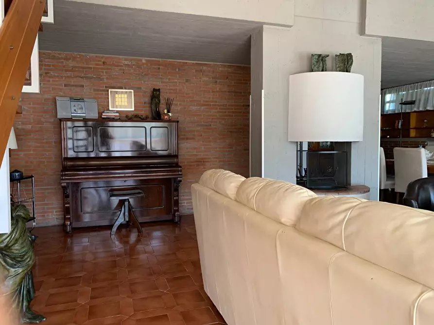 Immagine 9 di Casa indipendente in vendita  in Via Traversagna a Pietrasanta