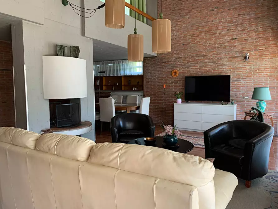 Immagine 10 di Casa indipendente in vendita  in Via Traversagna a Pietrasanta