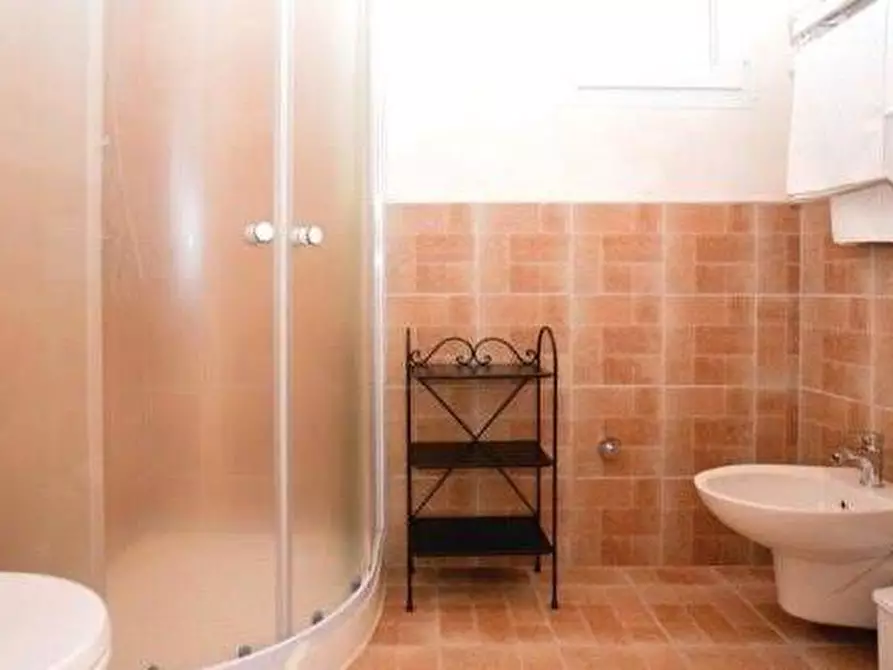 Immagine 5 di Casa indipendente in vendita  in Via dei Falegnami a Massarosa