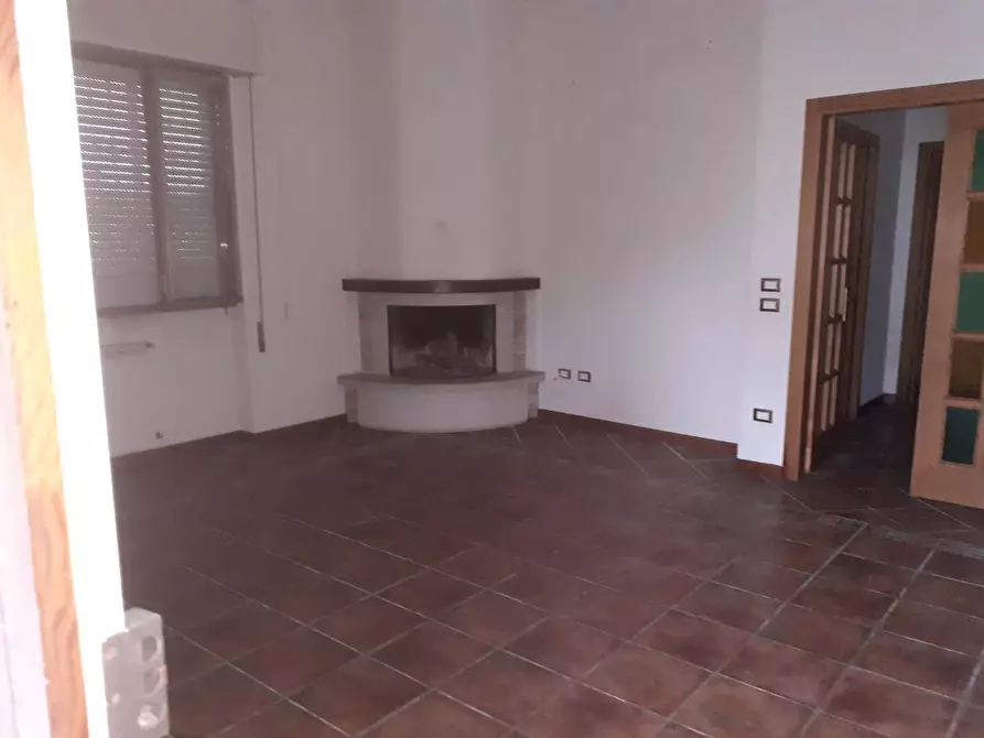 Immagine 2 di Casa indipendente in vendita  in della gronda a Camaiore