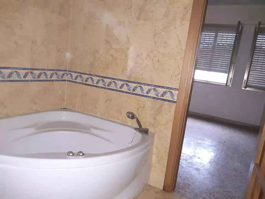 Immagine 22 di Casa indipendente in vendita  in della gronda a Camaiore