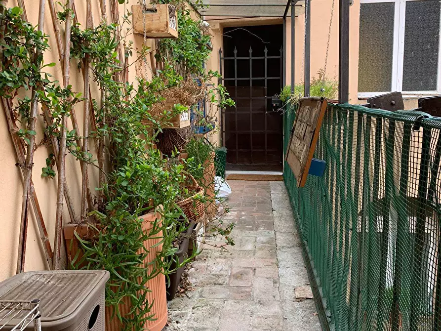 Immagine 3 di Appartamento in vendita  in Via Stagio Stagi a Pietrasanta