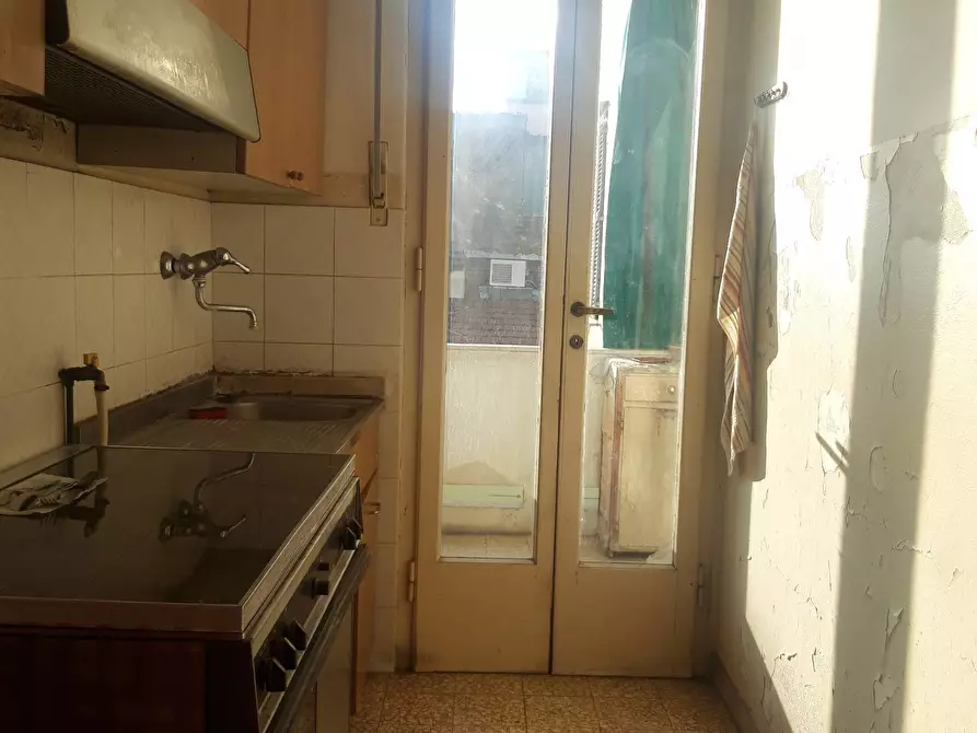 Immagine 7 di Appartamento in vendita  in Via Giuseppe Mazzini a Viareggio