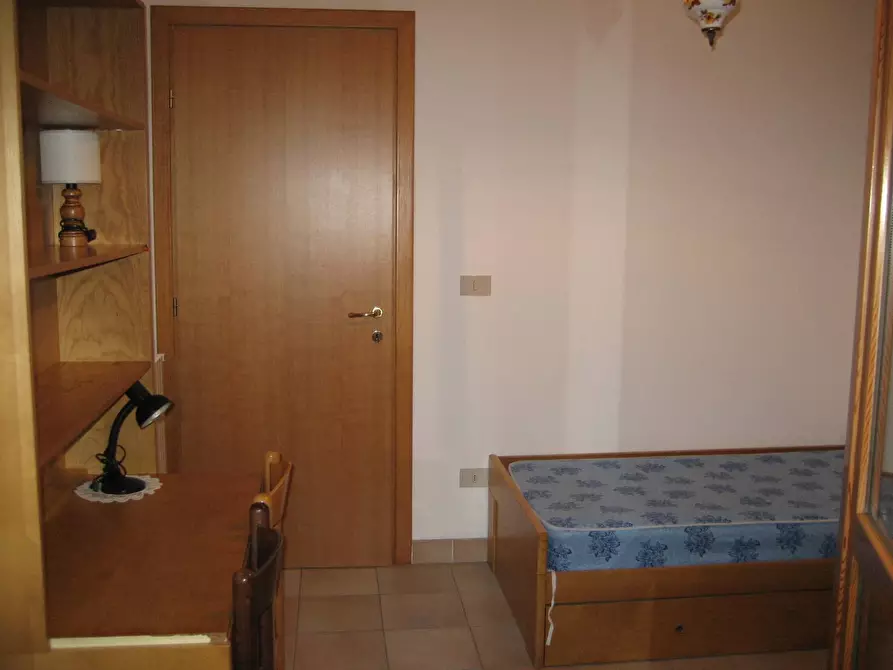 Immagine 7 di Appartamento in affitto  in Via Matteucci a Pisa