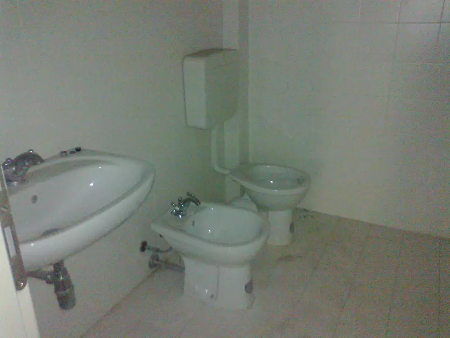 Immagine 2 di Attività commerciale in vendita  in Via Di Gello a Pisa