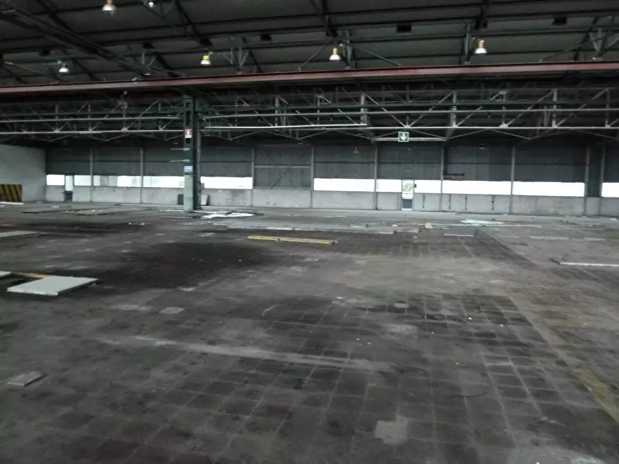 Immagine 3 di Casa indipendente in vendita  in Via Carlo Cattaneo a Pisa