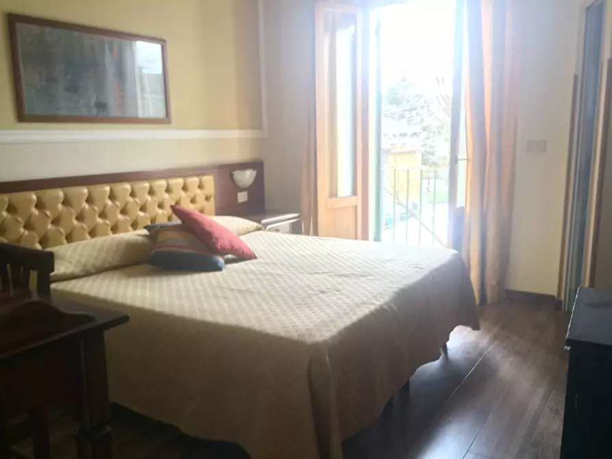 Immagine 3 di Casa indipendente in vendita  in Corso Italia a Pisa