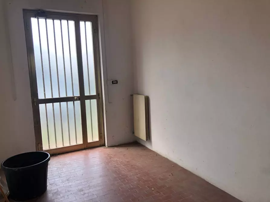 Immagine 5 di Attività commerciale in vendita  in Via Sarzanese Sud a Massarosa