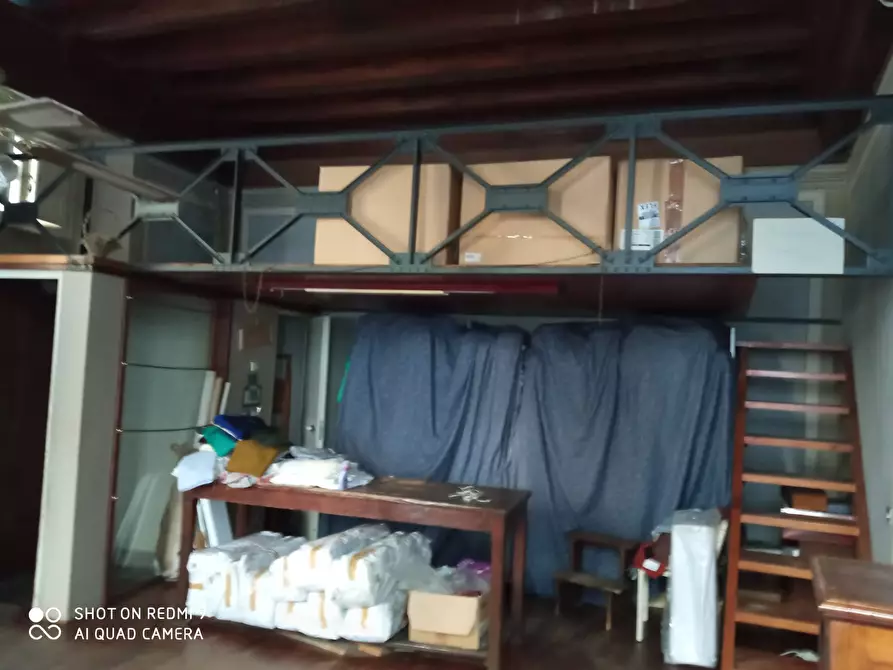 Immagine 12 di Appartamento in vendita  in centro a Lucca