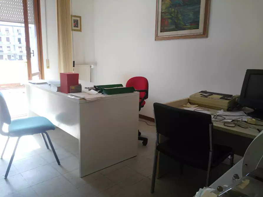 Immagine 13 di Ufficio in vendita  in Via Sacco e Vanzetti a Pontedera