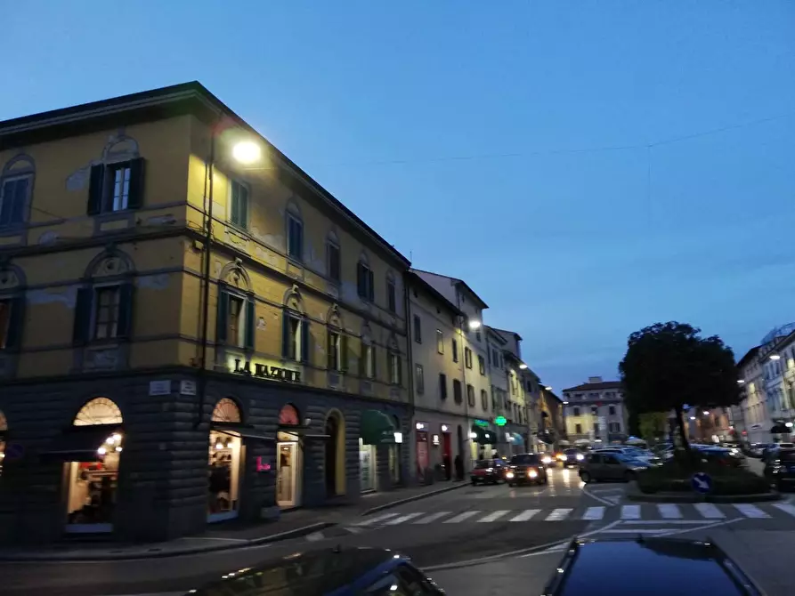 Immagine 1 di Ufficio in vendita  in Piazza Martiri della Libertà a Pontedera