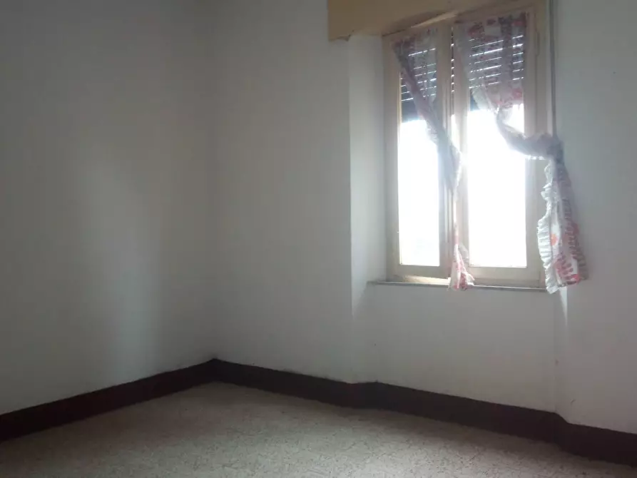 Immagine 13 di Appartamento in vendita  in Via Roma a Chianni