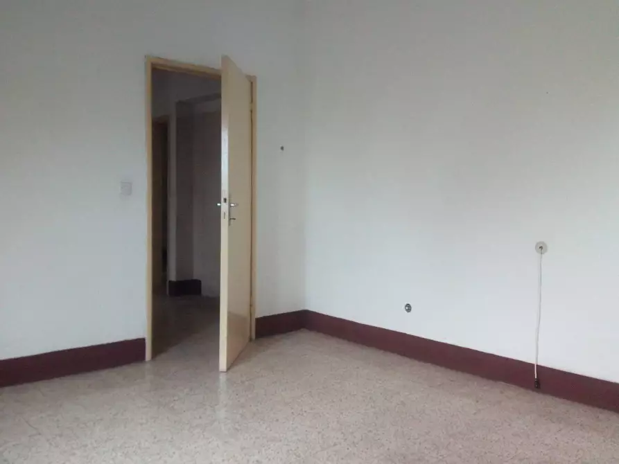 Immagine 15 di Appartamento in vendita  in Via Roma a Chianni