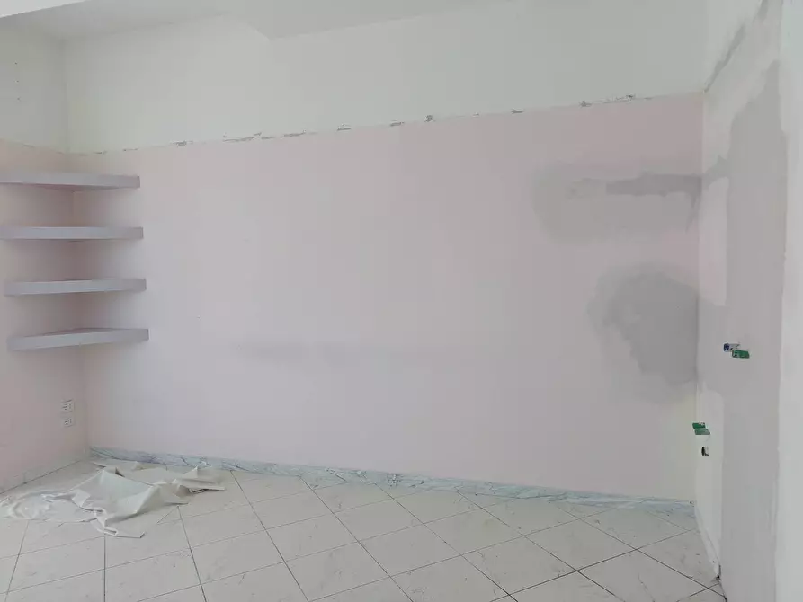 Immagine 2 di Attività commerciale in vendita  in Via Di Padule a Pisa