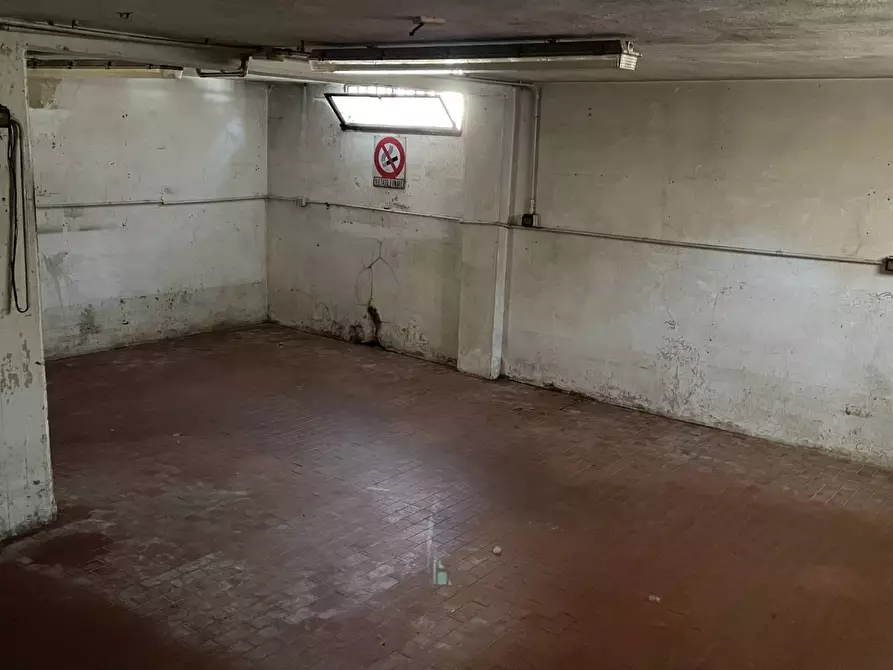 Immagine 11 di Attività commerciale in vendita  in piazza giorgio pira a Cascina