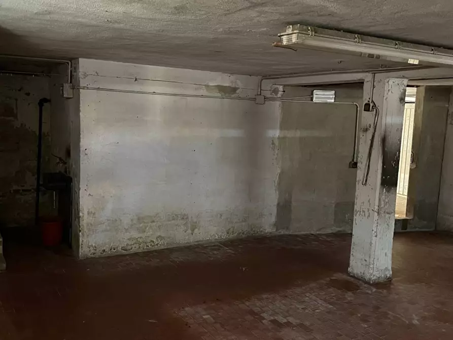 Immagine 12 di Attività commerciale in vendita  in piazza giorgio pira a Cascina