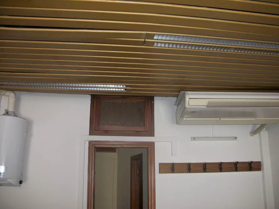 Immagine 2 di Attività commerciale in vendita  in via fiorentina a Pisa