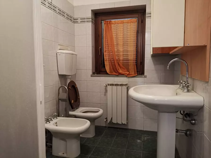 Immagine 5 di Appartamento in vendita  in via casarosa a Calcinaia