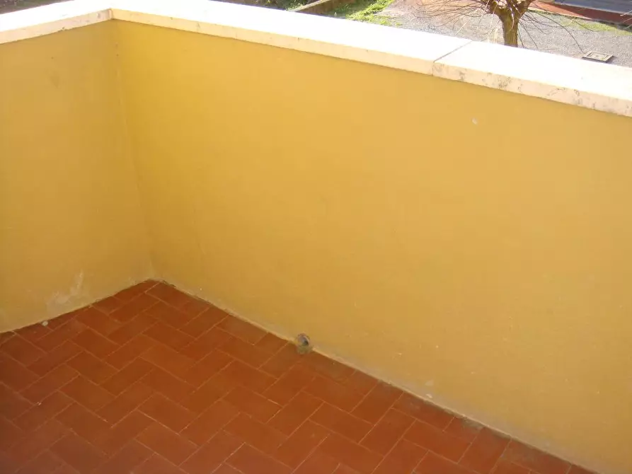 Immagine 5 di Appartamento in vendita  in via montegrappa a Calcinaia