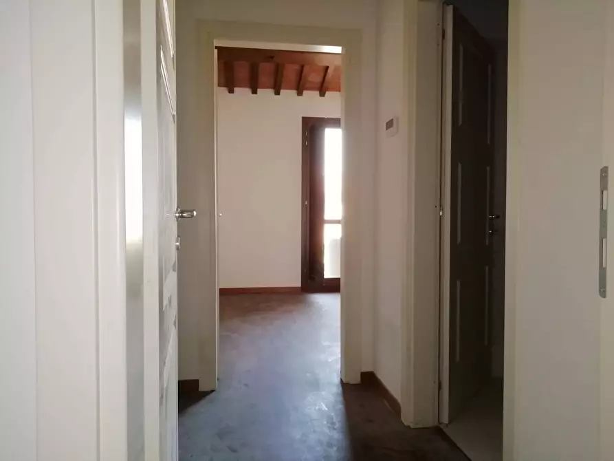 Immagine 6 di Appartamento in vendita  in toscoromagnola a Pontedera