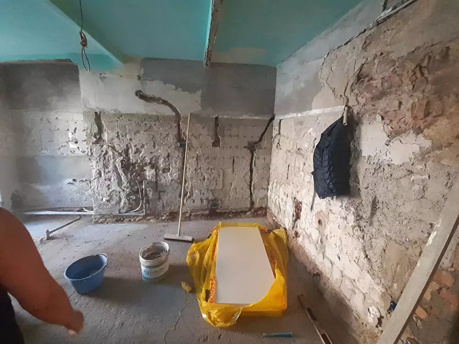 Immagine 5 di Casa indipendente in vendita  in via Castagnola a Lucca