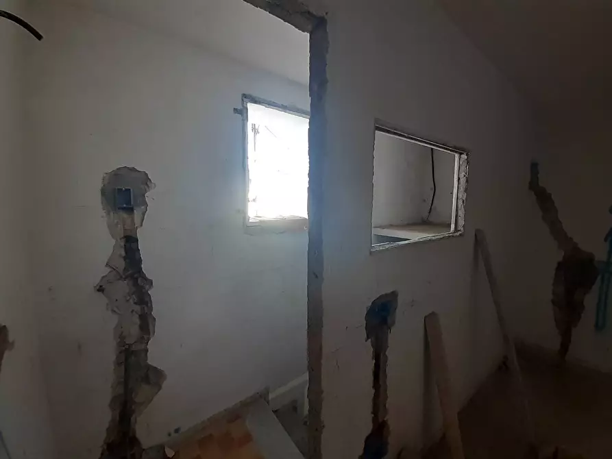 Immagine 18 di Casa indipendente in vendita  in via Castagnola a Lucca