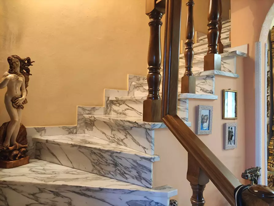 Immagine 7 di Casa indipendente in vendita  in via fratelli rosselli a Altopascio