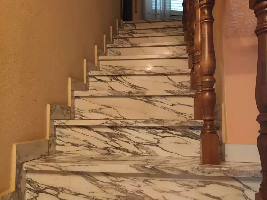 Immagine 8 di Casa indipendente in vendita  in via fratelli rosselli a Altopascio