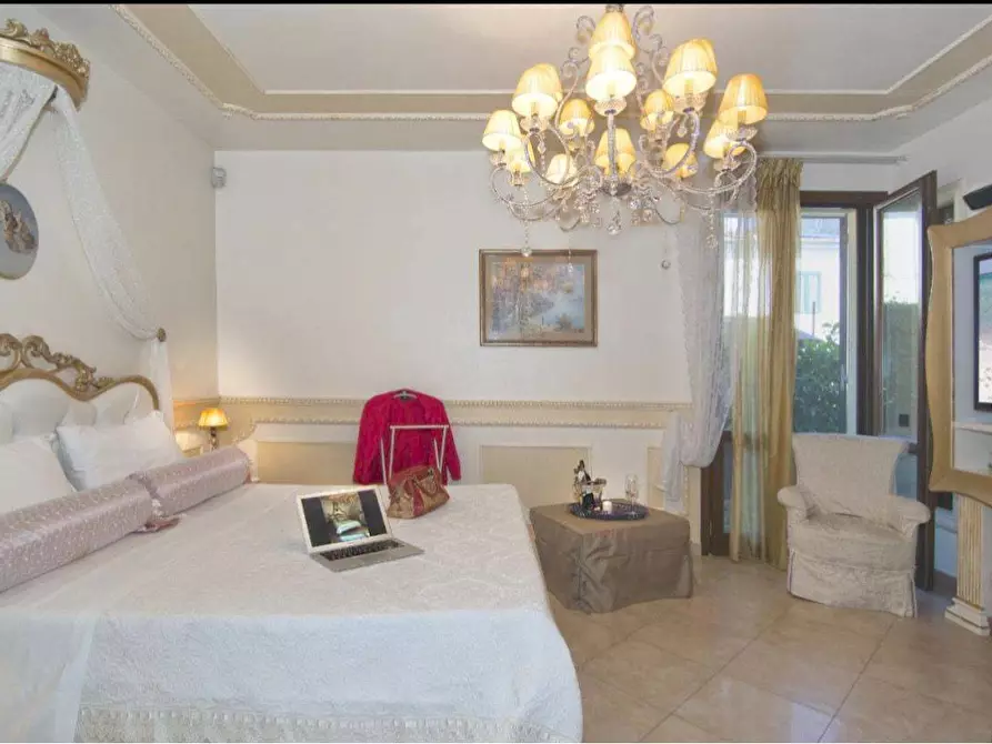 Immagine 2 di Camera in affitto  in Via Emilia a Pisa