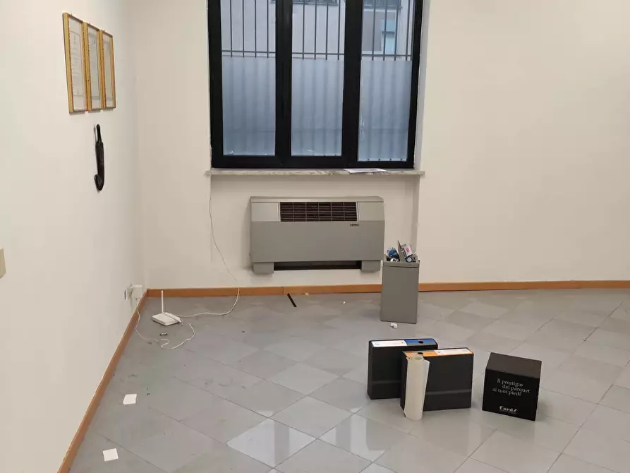 Immagine 8 di Ufficio in affitto  in Via Pisana a Lucca