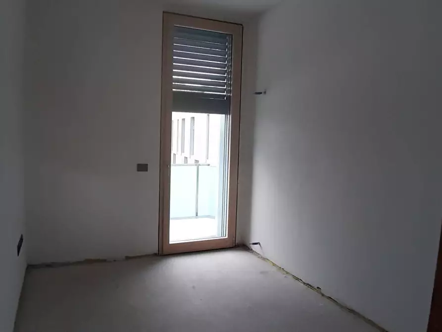 Immagine 8 di Appartamento in vendita  in Via Dell' Aeroporto a Pisa